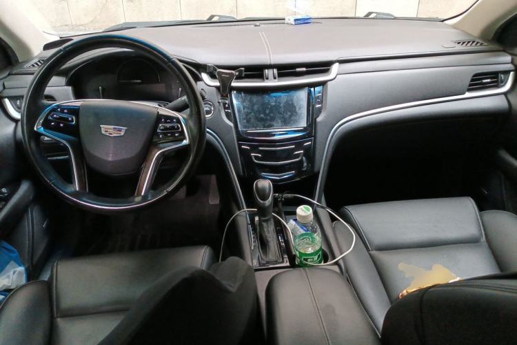 Used Cadillac XTS 2018 28T Tech Edition Center Console