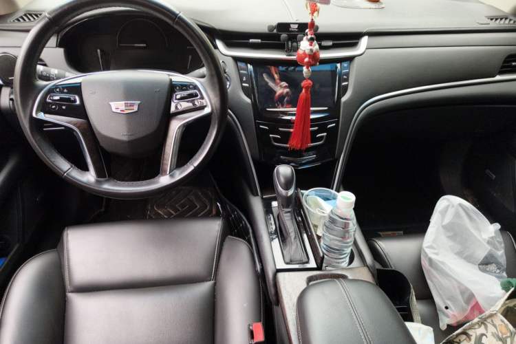 Used Cadillac XTS 2018 28T Tech Edition Center Console