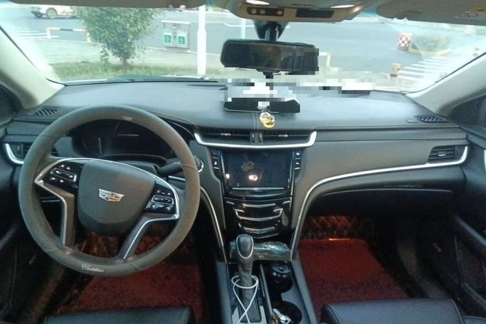 Used Cadillac XTS 2018 28T Tech Edition Center Console