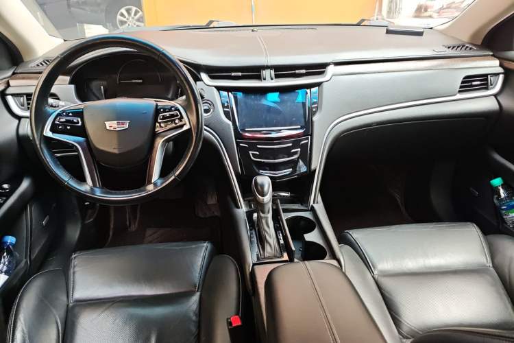 Used Cadillac XTS 2018 28T Elite Edition Center Console
