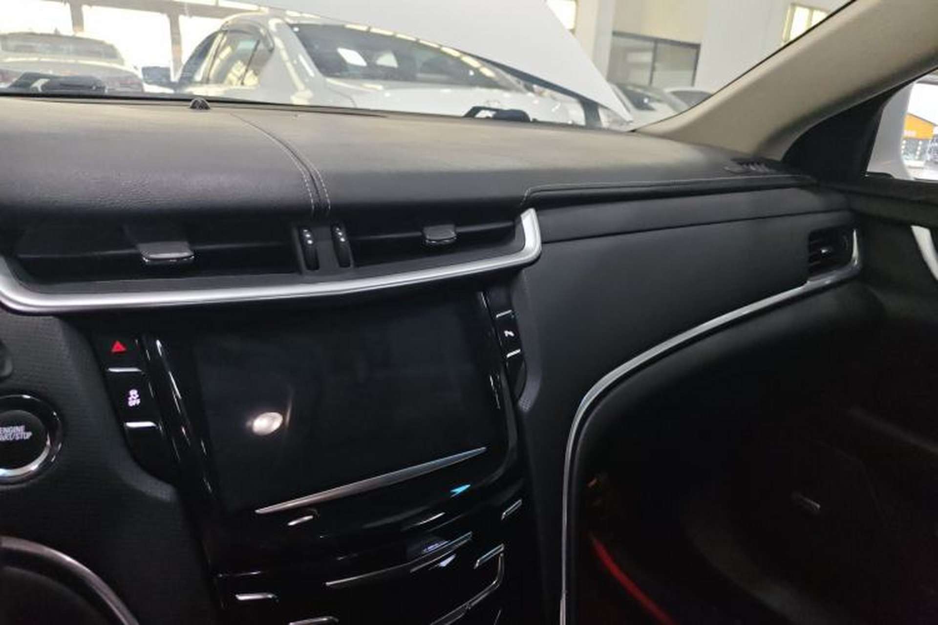 Used Cadillac XTS 2018 28T Tech Edition Center Console