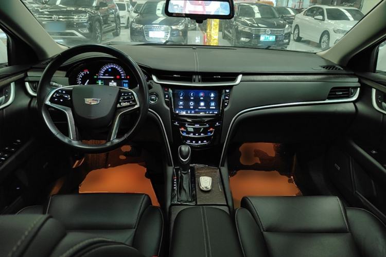 Used Cadillac XTS 2018 28T Elite Edition Center Console