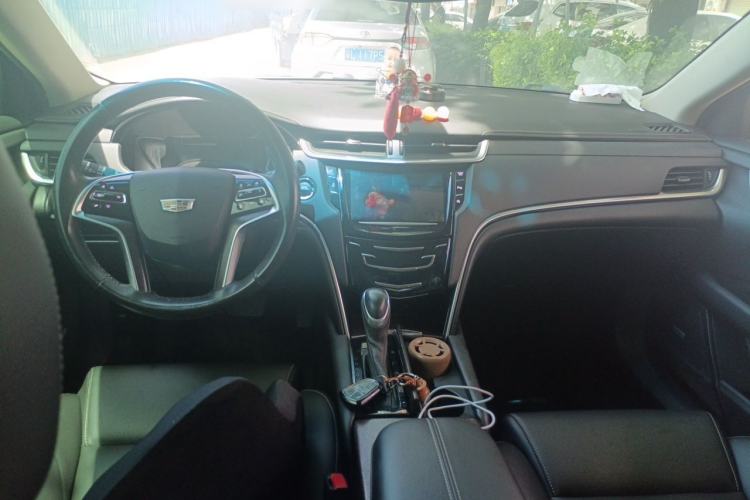 Used Cadillac XTS 2018 28T Tech Edition Center Console