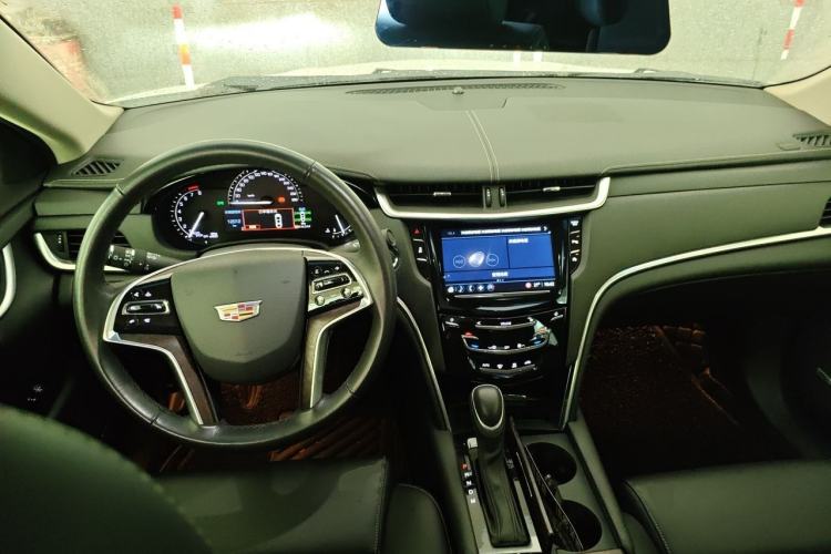 Used Cadillac XTS 2018 28T Tech Edition Center Console