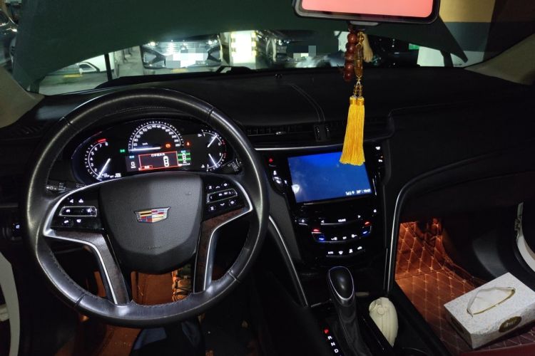 Used Cadillac XTS 2018 28T Tech Edition Center Console