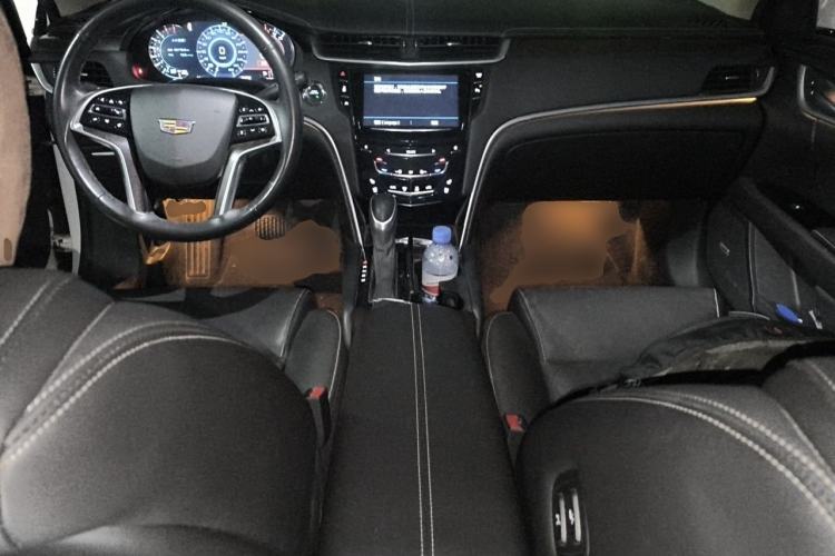 Used Cadillac XTS 2018 28T Luxury Edition Center Console