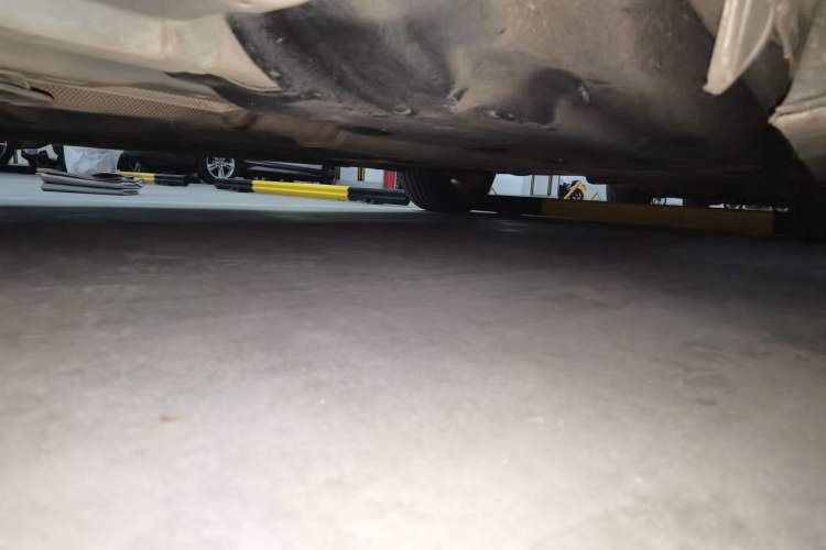 Used Cadillac XTS 2018 28T Tech Edition Chassis Front Left