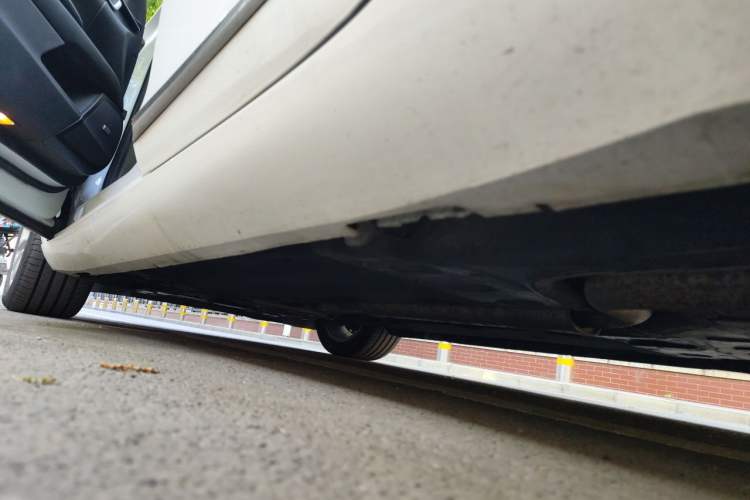 Used Cadillac XTS 2018 28T Elite Edition Chassis Rear Left