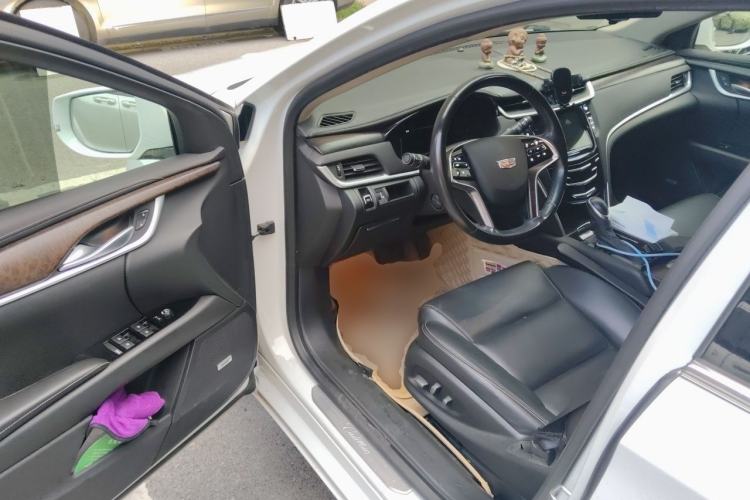 Used Cadillac XTS 2018 28T Elite Edition Driver Seat
