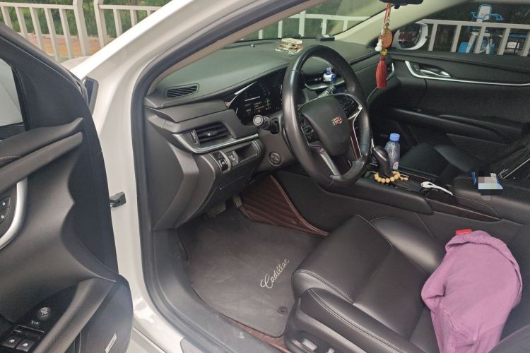 Used Cadillac XTS 2018 28T Tech Edition Driver Seat