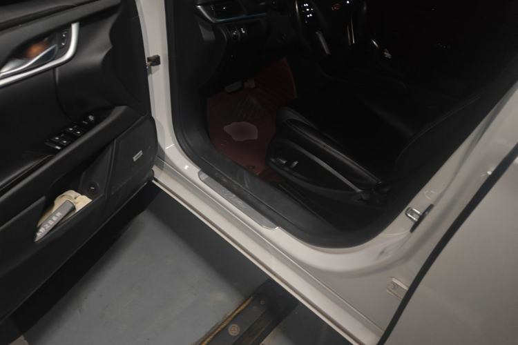 Used Cadillac XTS 2018 28T Tech Edition Driver Seat