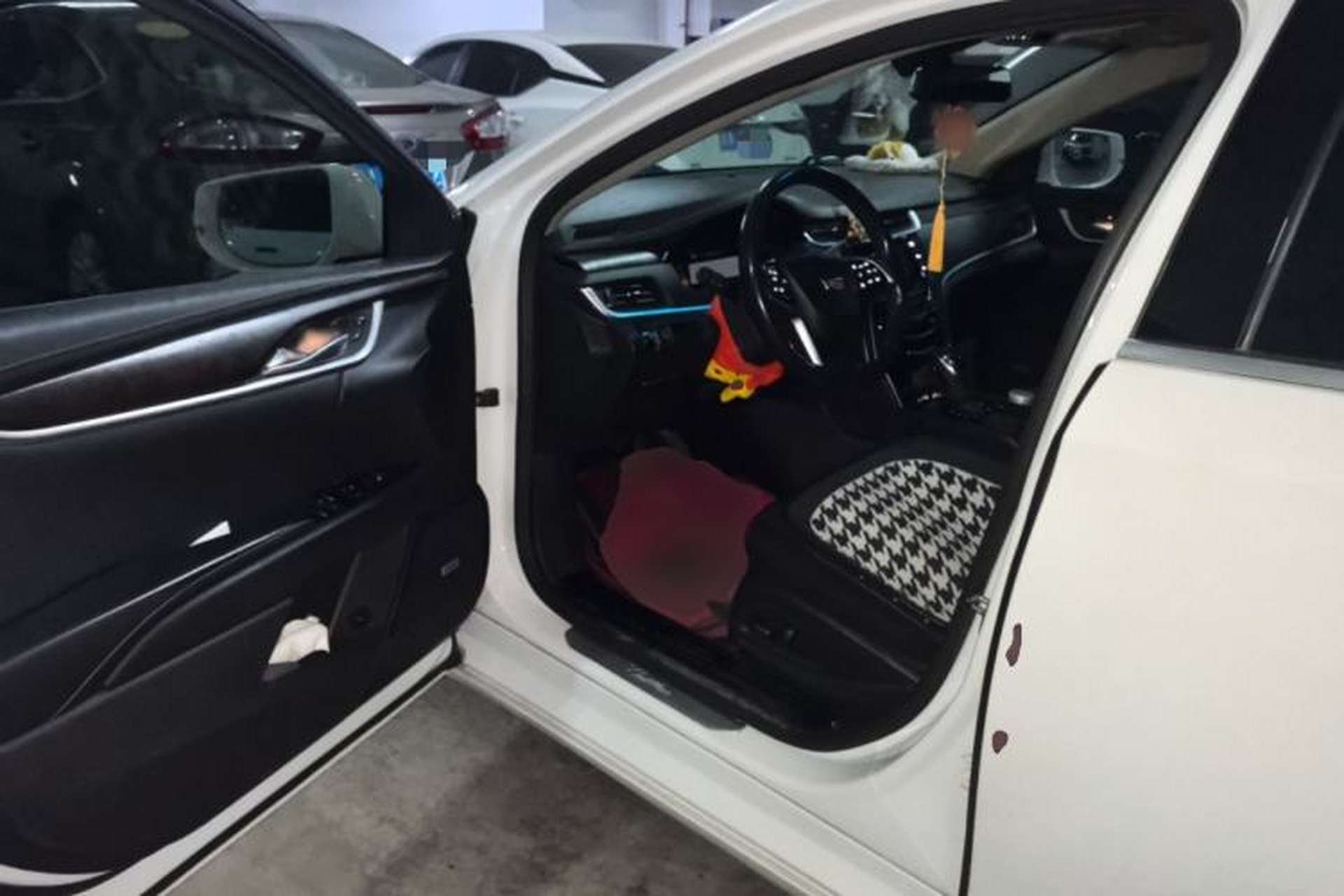 Used Cadillac XTS 2018 28T Tech Edition Driver Seat