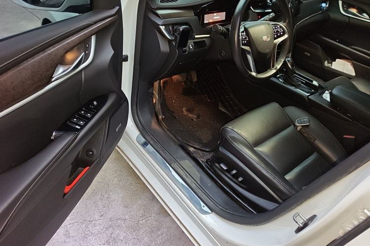 Used Cadillac XTS 2018 28T Elite Edition Driver Seat