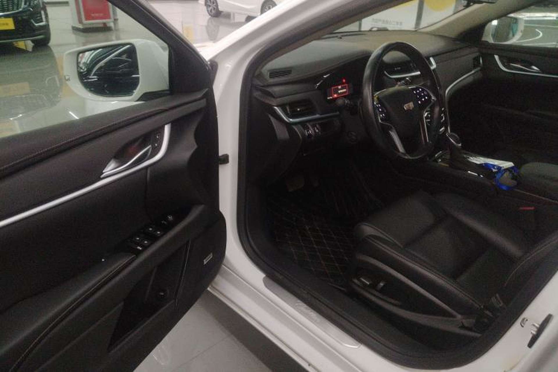 Used Cadillac XTS 2018 28T Tech Edition Driver Seat