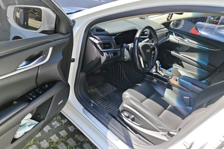 Used Cadillac XTS 2018 28T Tech Edition Driver Seat