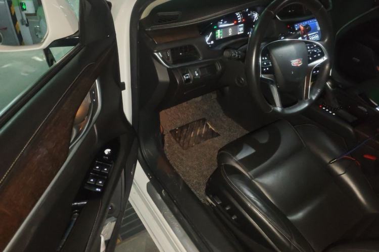 Used Cadillac XTS 2018 28T Elite Edition Driver Seat