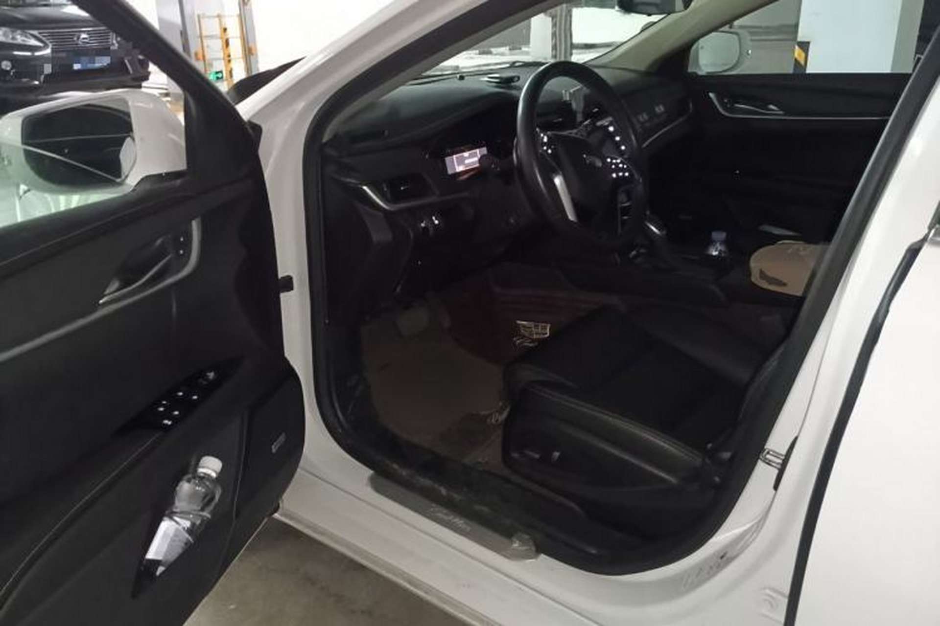 Used Cadillac XTS 2018 28T Tech Edition Driver Seat