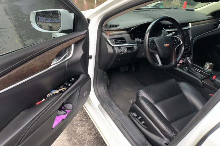 Used Cadillac XTS 2018 28T Elite Edition Driver Seat