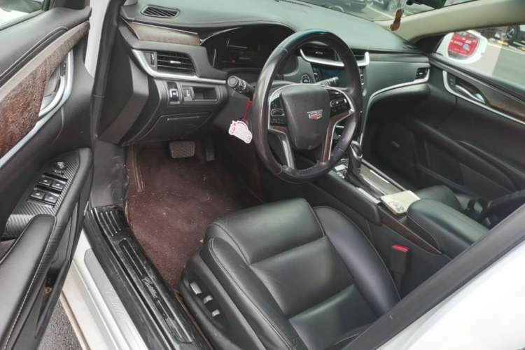 Used Cadillac XTS 2018 28T Elite Edition Driver Seat