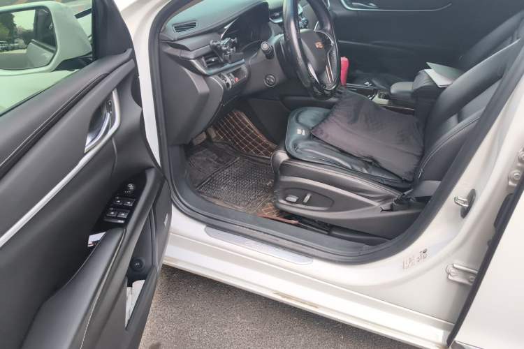 Used Cadillac XTS 2018 28T Tech Edition Driver Seat