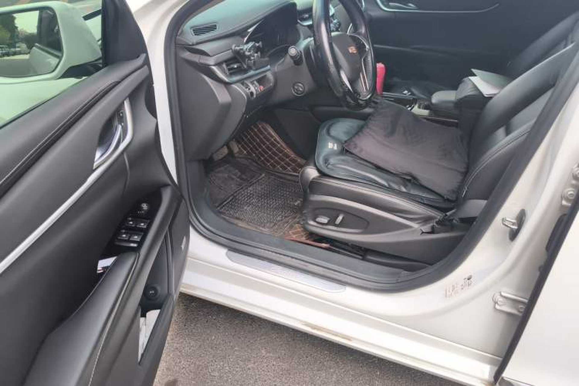 Used Cadillac XTS 2018 28T Tech Edition Driver Seat