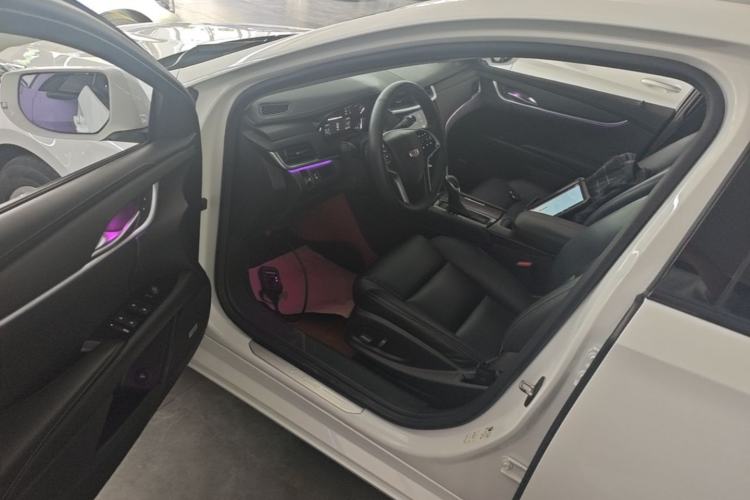 Used Cadillac XTS 2018 28T Tech Edition Driver Seat