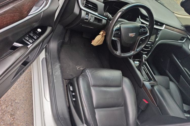 Used Cadillac XTS 2018 28T Elite Edition Driver Seat
