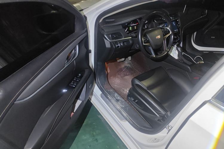 Used Cadillac XTS 2018 28T Tech Edition Driver Seat