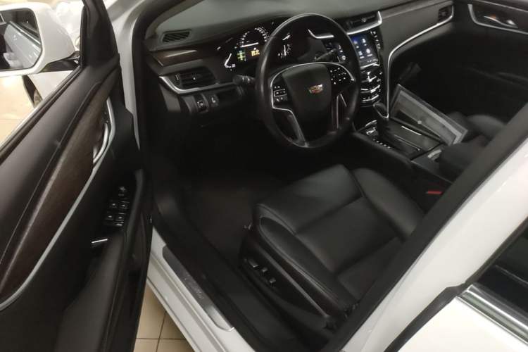 Used Cadillac XTS 2018 28T Elite Edition Driver Seat