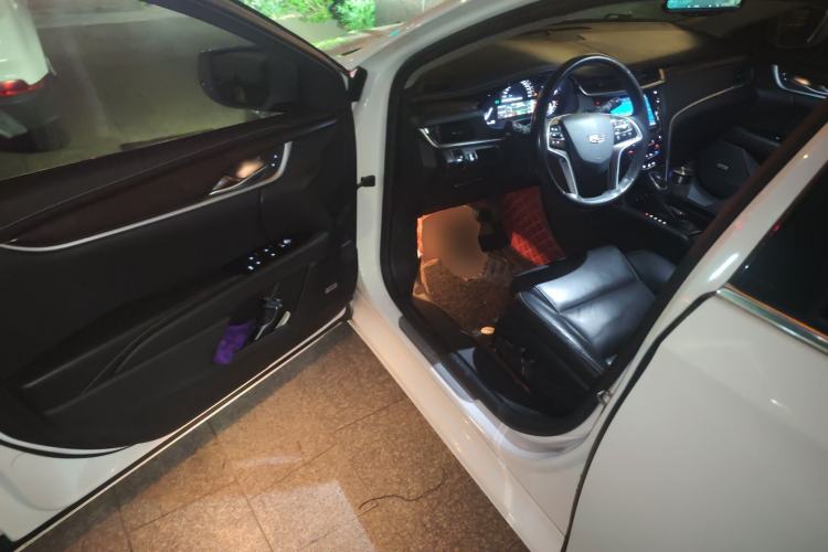 Used Cadillac XTS 2018 28T Elite Edition Driver Seat