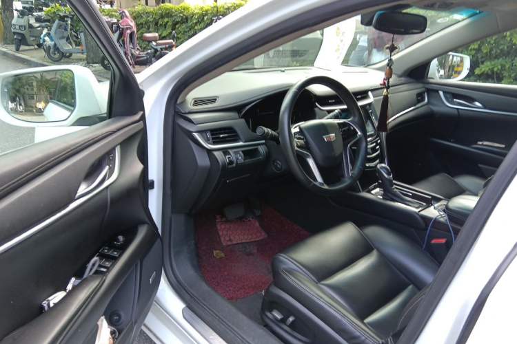 Used Cadillac XTS 2018 28T Tech Edition Driver Seat