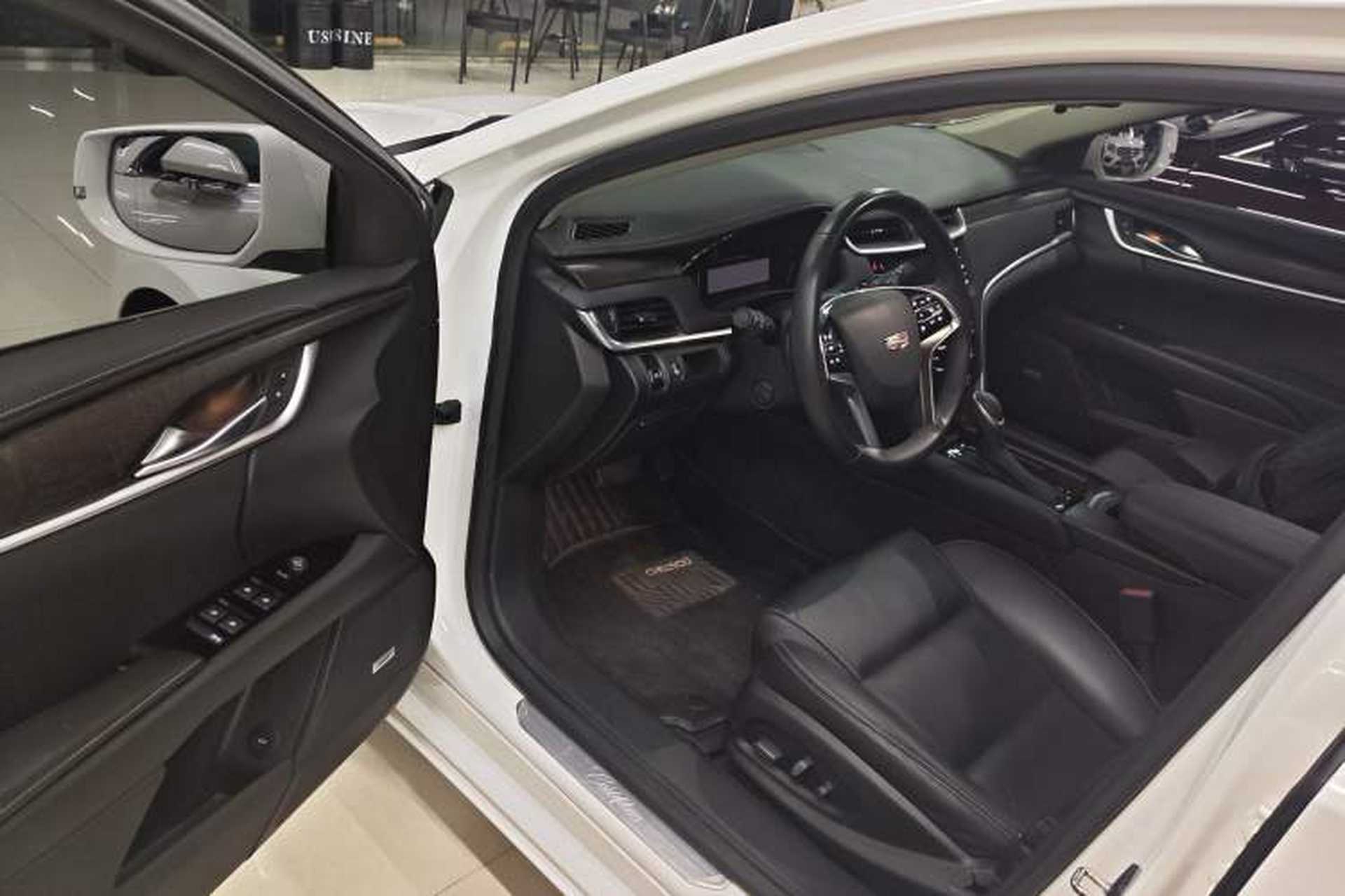 Used Cadillac XTS 2018 28T Elite Edition Driver Seat