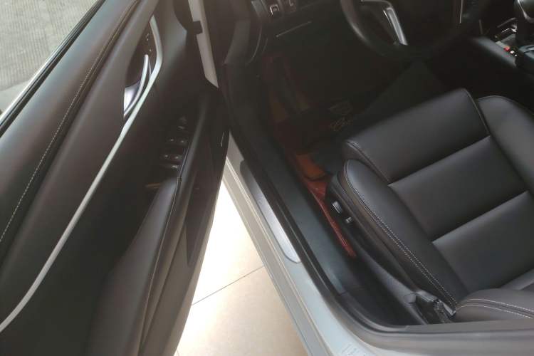 Used Cadillac XTS 2018 28T Tech Edition Driver Seat