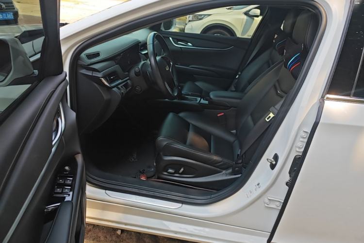 Used Cadillac XTS 2018 28T Tech Edition Driver Seat
