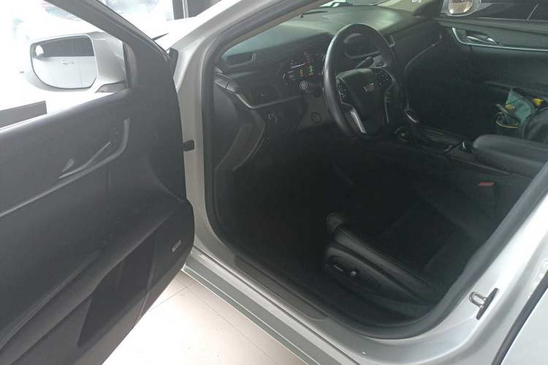 Used Cadillac XTS 2018 28T Tech Edition Driver Seat