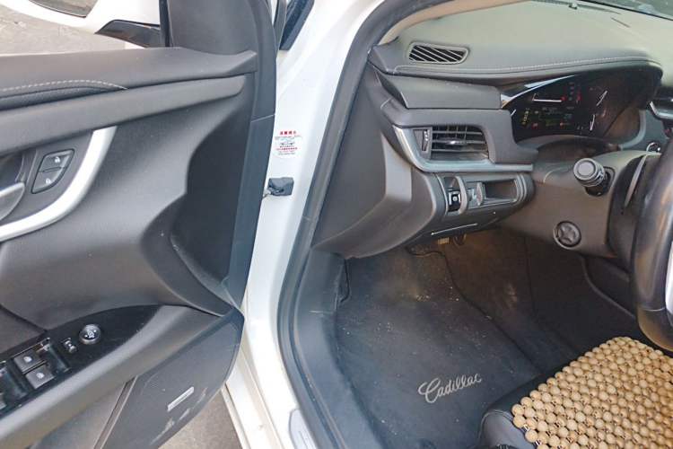 Used Cadillac XTS 2018 28T Tech Edition Driver Seat