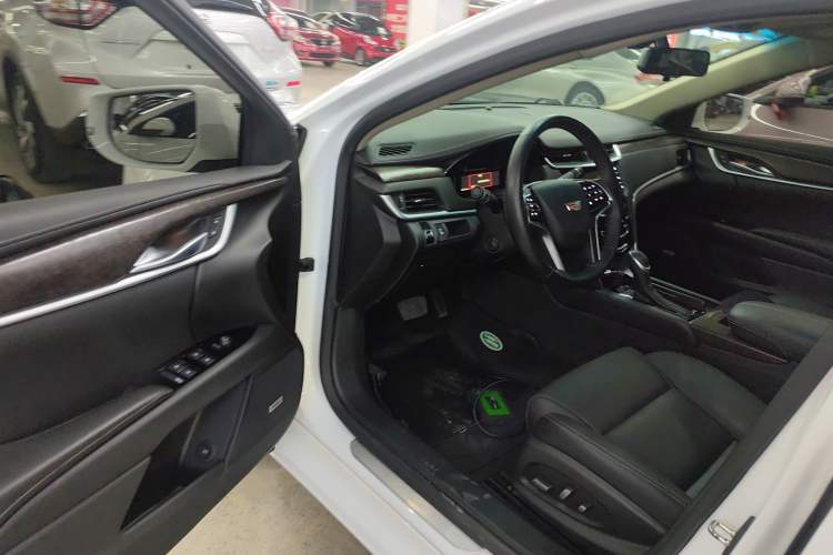 Used Cadillac XTS 2018 28T Elite Edition Driver Seat