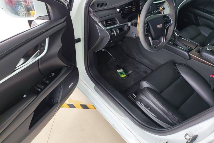 Used Cadillac XTS 2018 28T Tech Edition Driver Seat