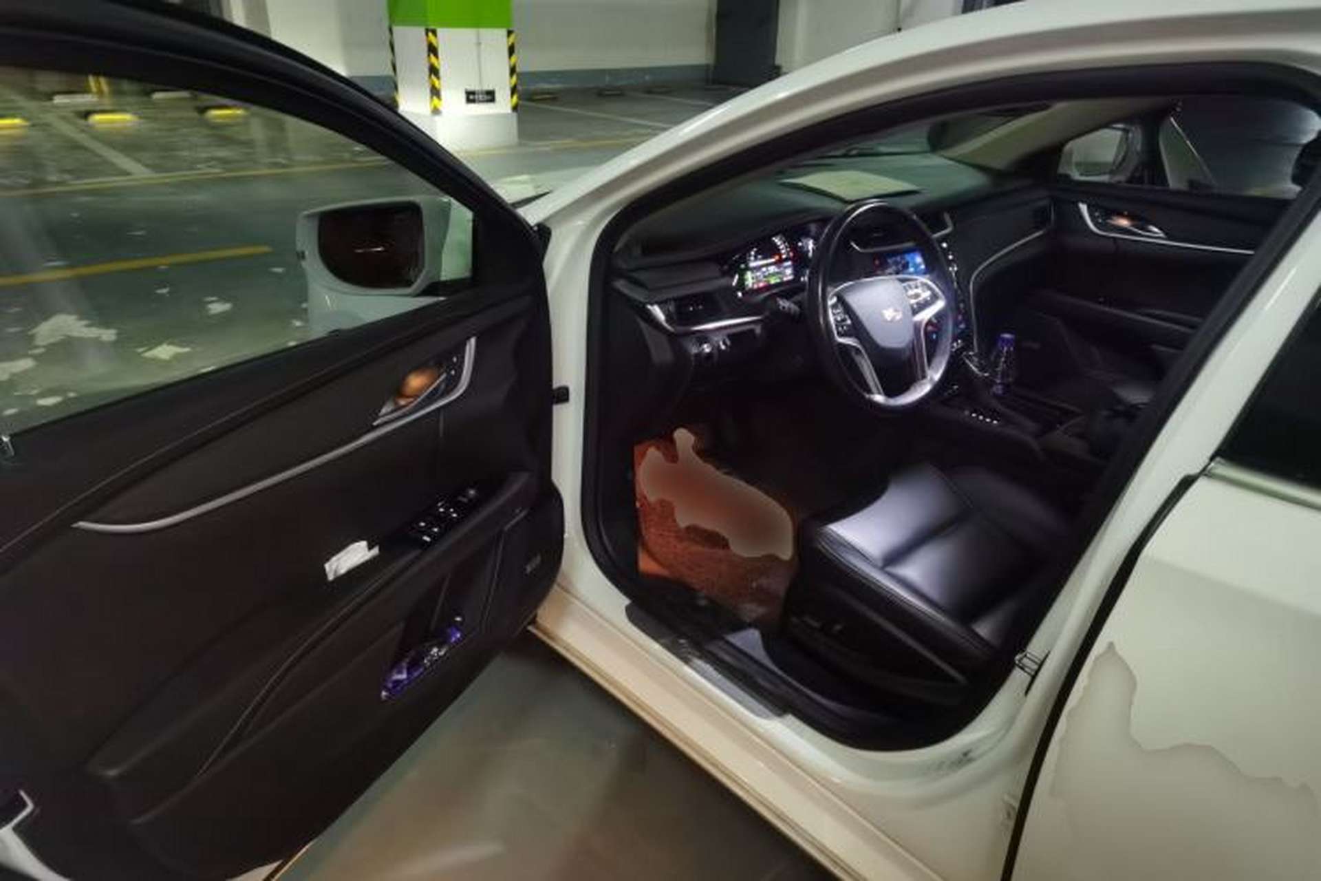 Used Cadillac XTS 2018 28T Tech Edition Driver Seat