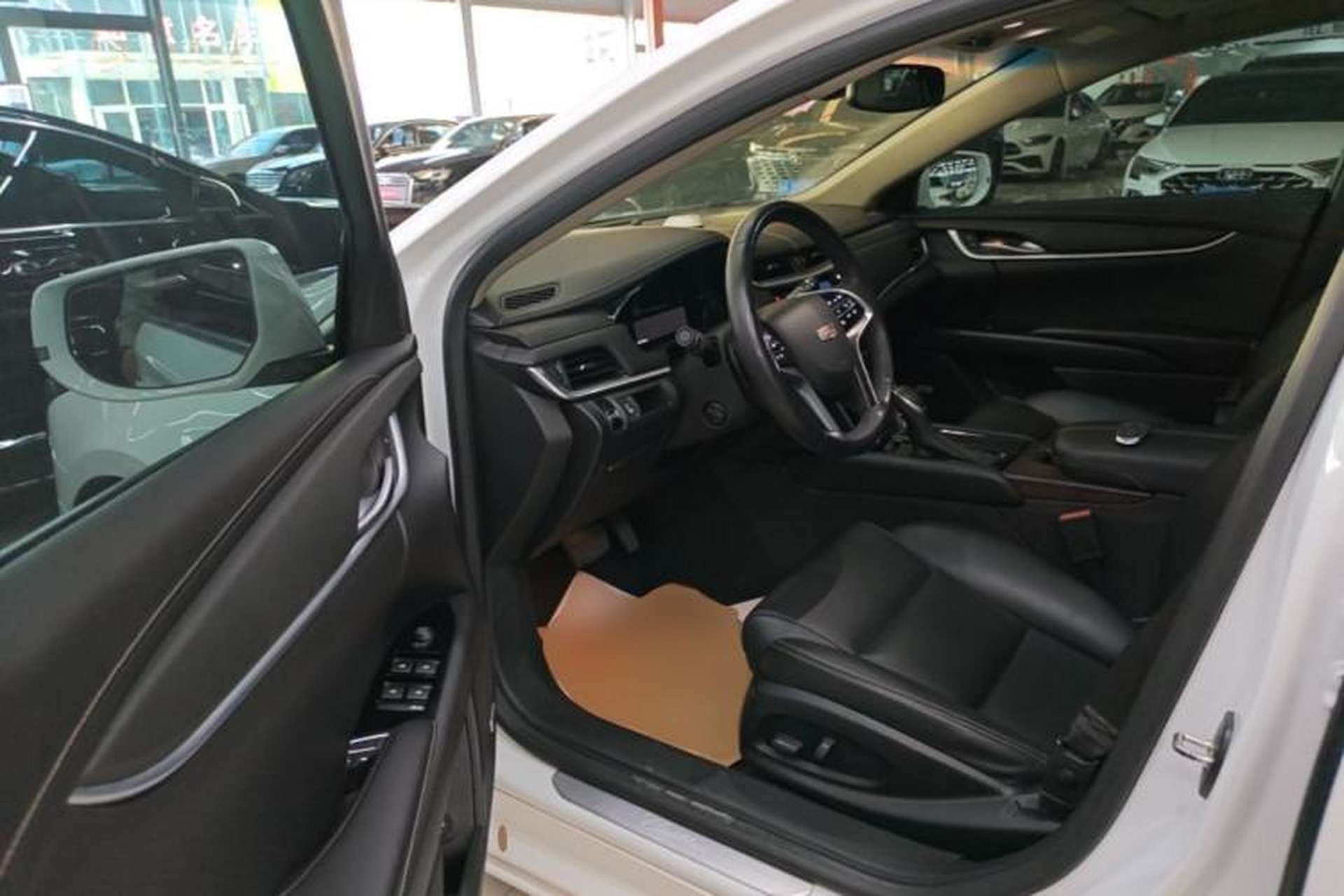 Used Cadillac XTS 2018 28T Tech Edition Driver Seat