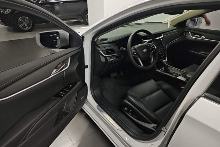 Used Cadillac XTS 2018 28T Tech Edition Driver Seat