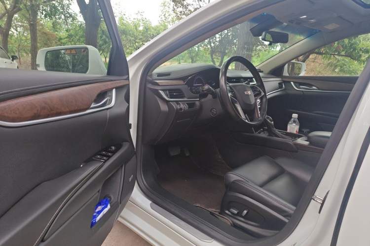 Used Cadillac XTS 2018 28T Tech Edition Driver Seat