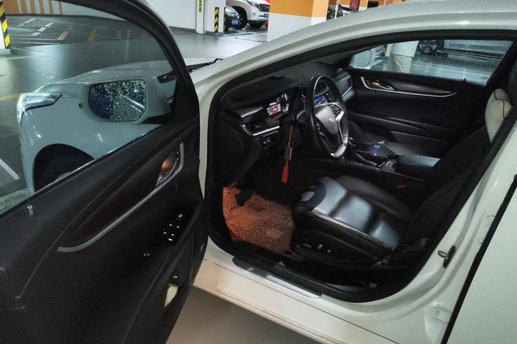 Used Cadillac XTS 2018 28T Elite Edition Driver Seat
