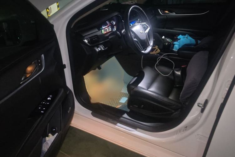 Used Cadillac XTS 2018 28T Tech Edition Driver Seat