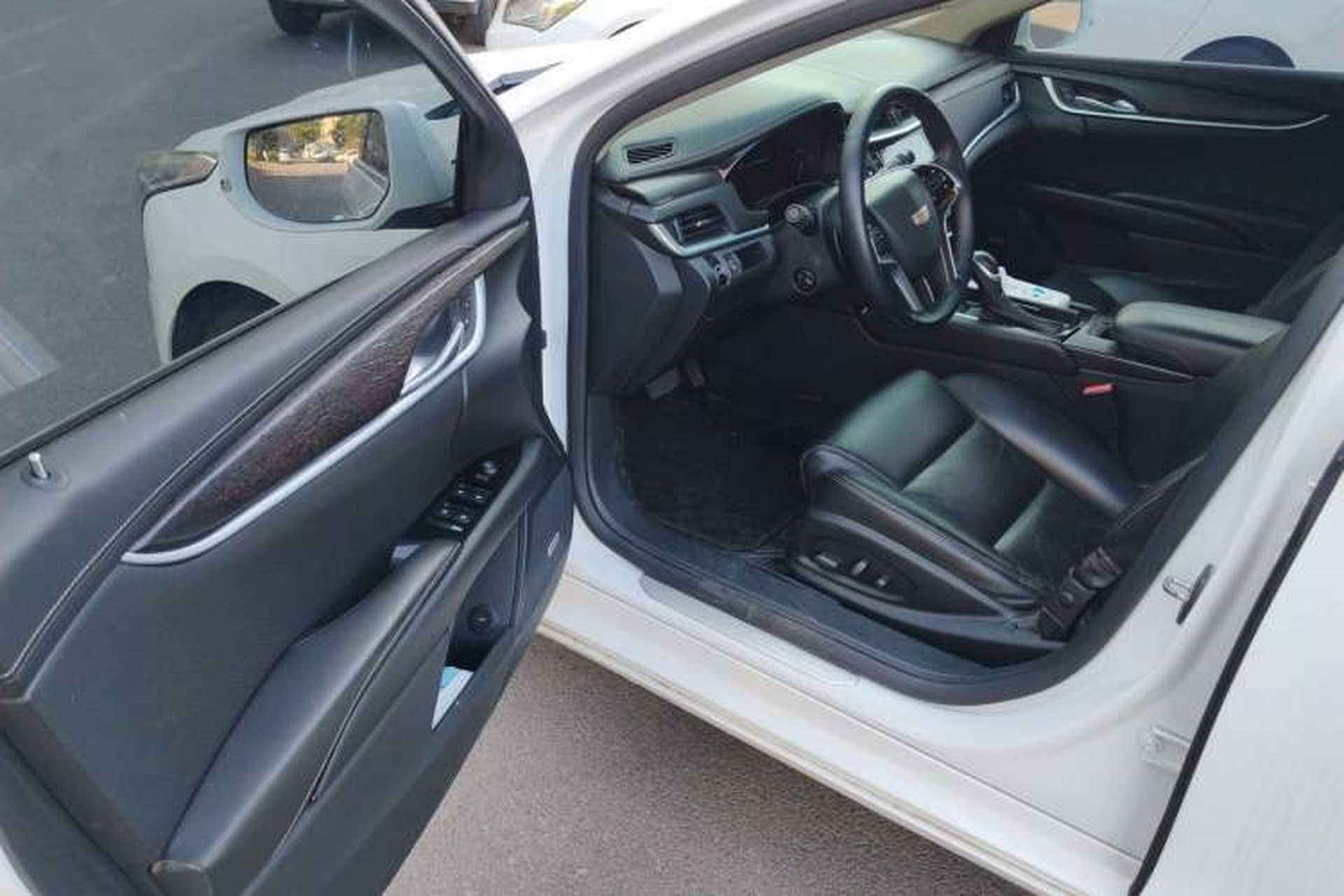 Used Cadillac XTS 2018 28T Elite Edition Driver Seat