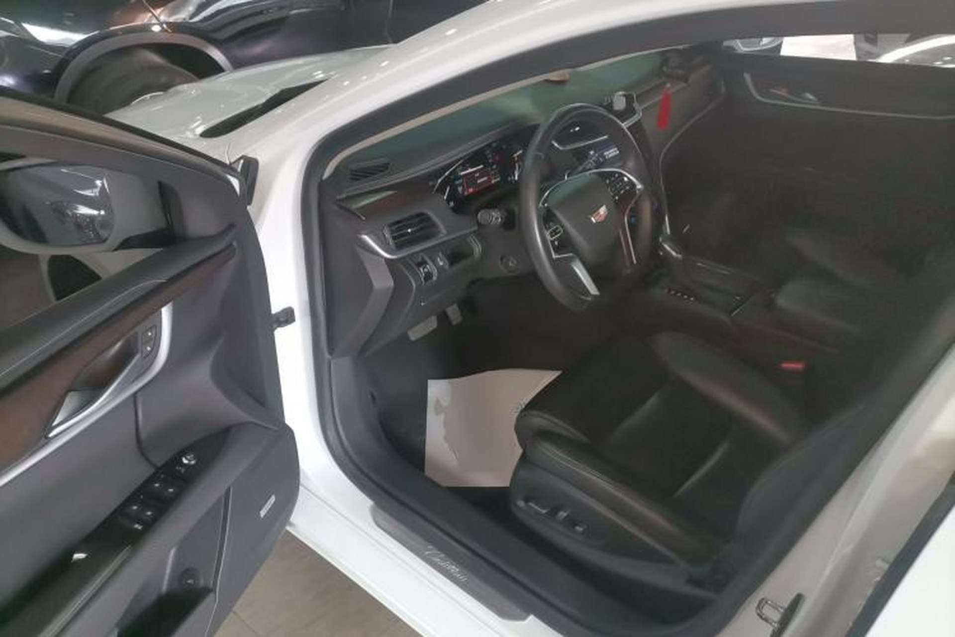 Used Cadillac XTS 2018 28T Elite Edition Driver Seat
