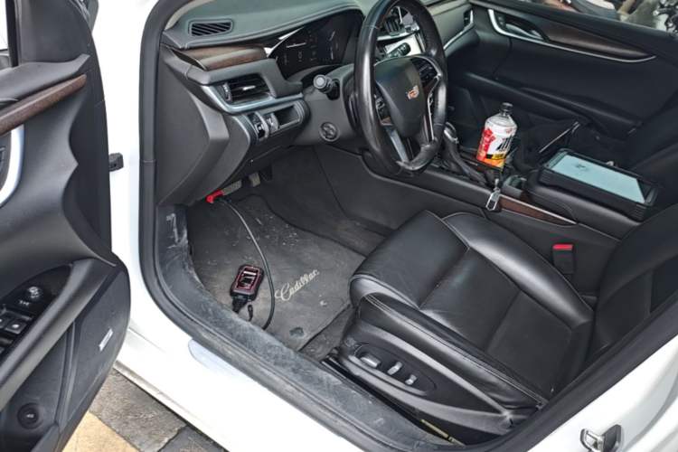 Used Cadillac XTS 2018 28T Elite Edition Driver Seat
