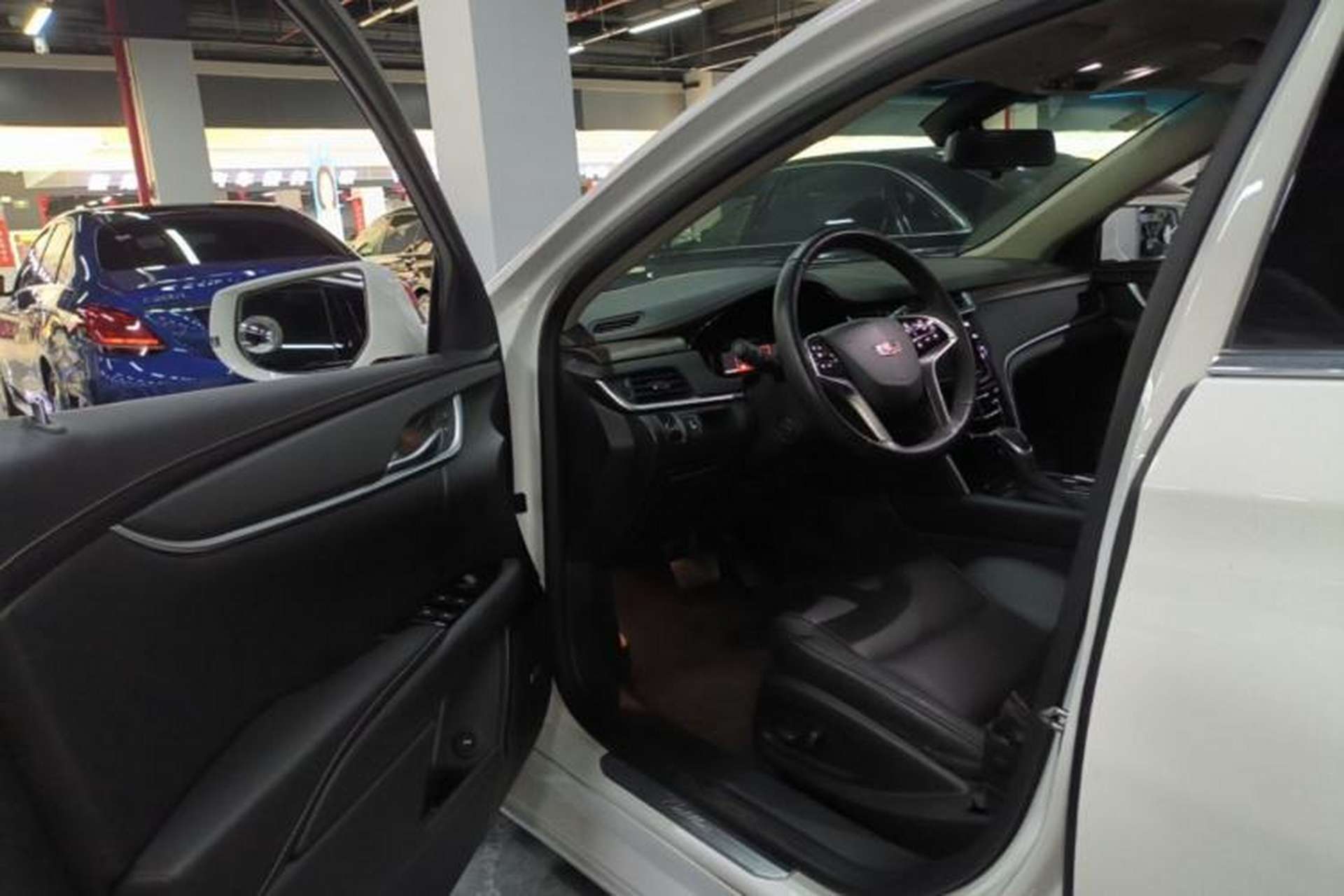 Used Cadillac XTS 2018 28T Tech Edition Driver Seat