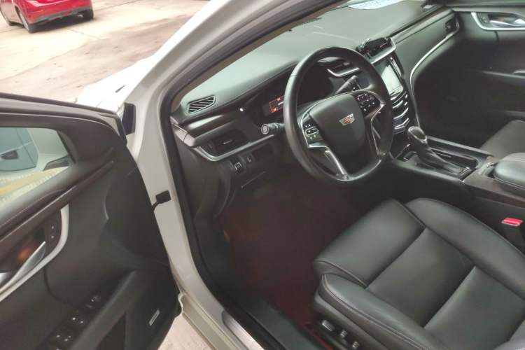 Used Cadillac XTS 2018 28T Elite Edition Driver Seat