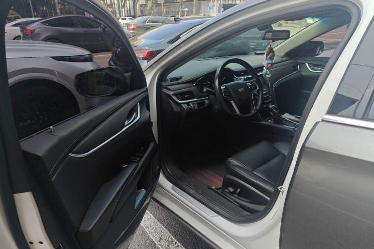 Used Cadillac XTS 2018 28T Tech Edition Driver Seat